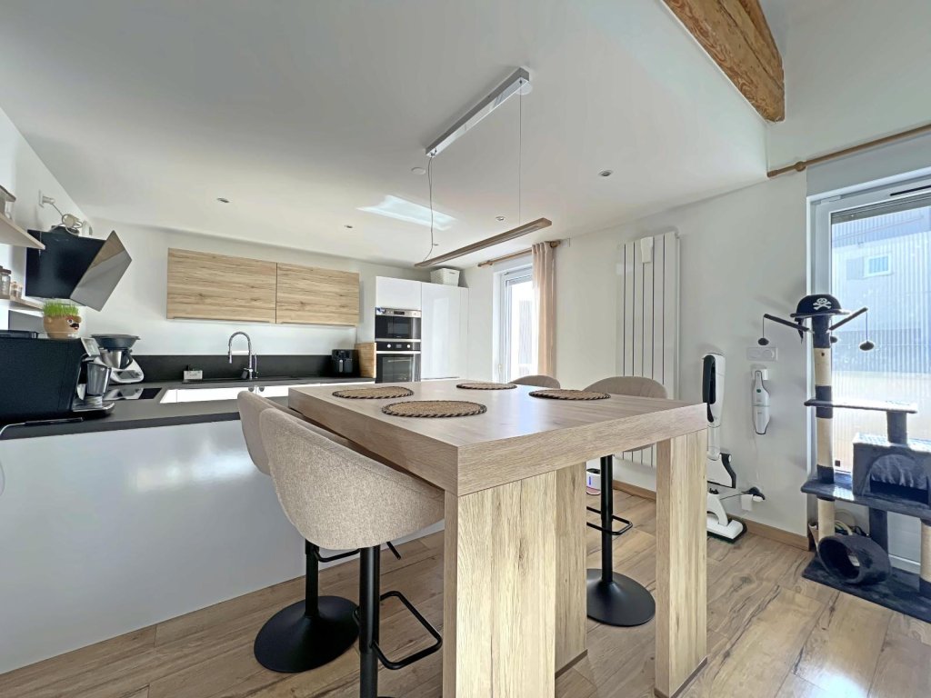 APPARTEMENT T5 A VENDRE - ST ETIENNE - 95 m2 - 179 000 &euro;