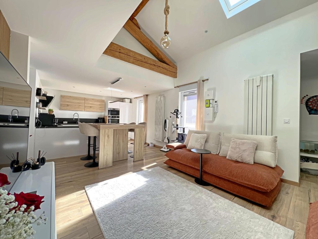 APPARTEMENT T5 A VENDRE - ST ETIENNE - 95 m2 - 179 000 &euro;