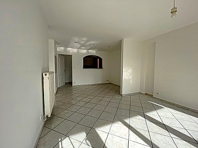 APPARTEMENT T6 A VENDRE - ST ETIENNE - 129 m2 - 135 000 &euro;