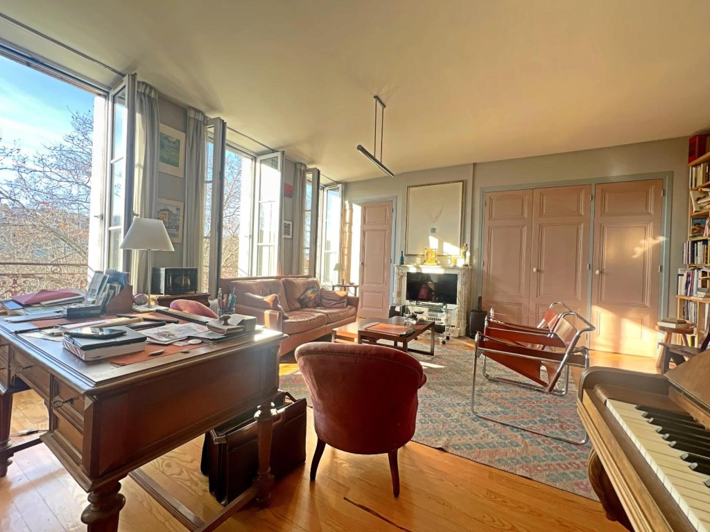 APPARTEMENT T9 A VENDRE - ST ETIENNE - 172 m2 - 175 000 &euro;